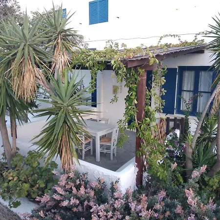 Mediterraneo ホテル イオス島 チョーラ