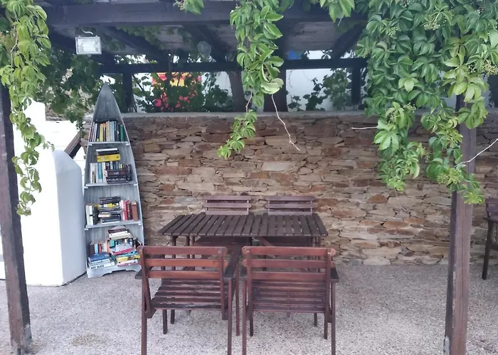 Mediterraneo فندق إيوس خورا