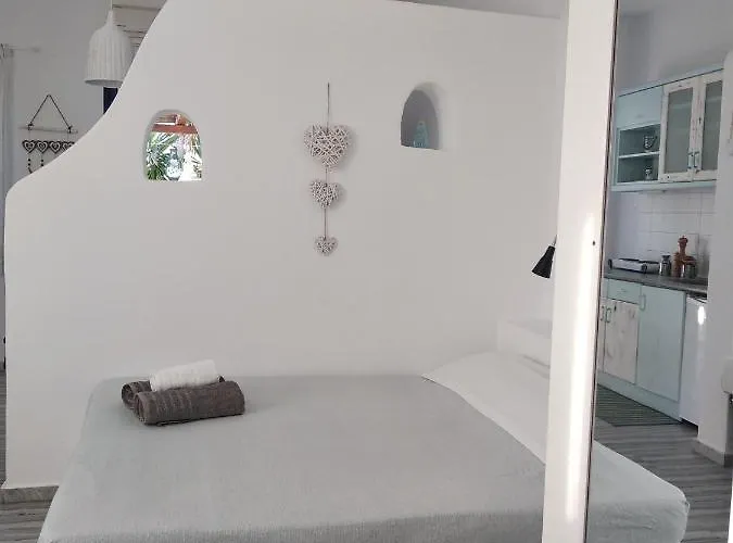 Mediterraneo 2* Chora